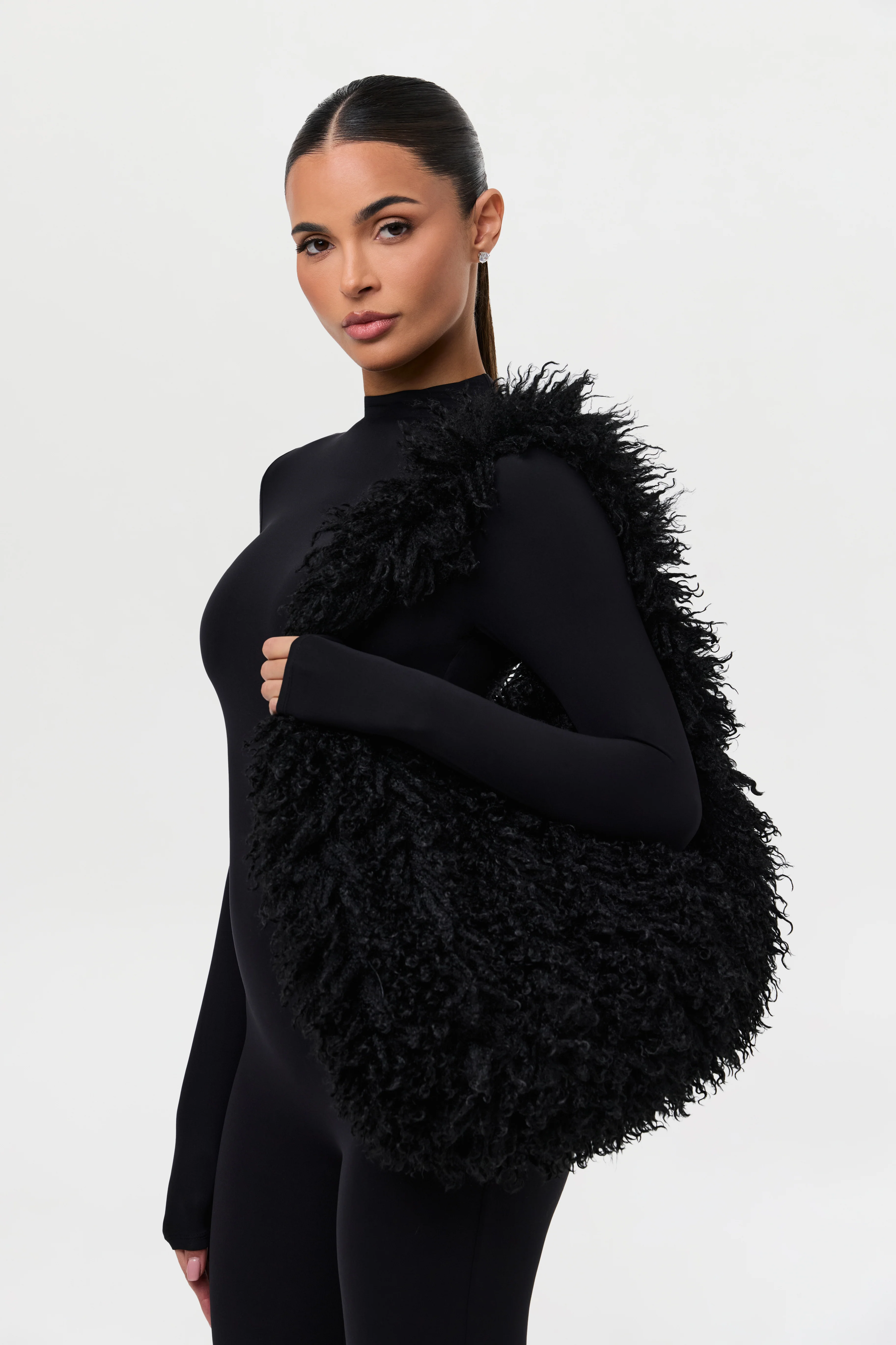 Faux Fur Plush Shoulder Bag - Image 7