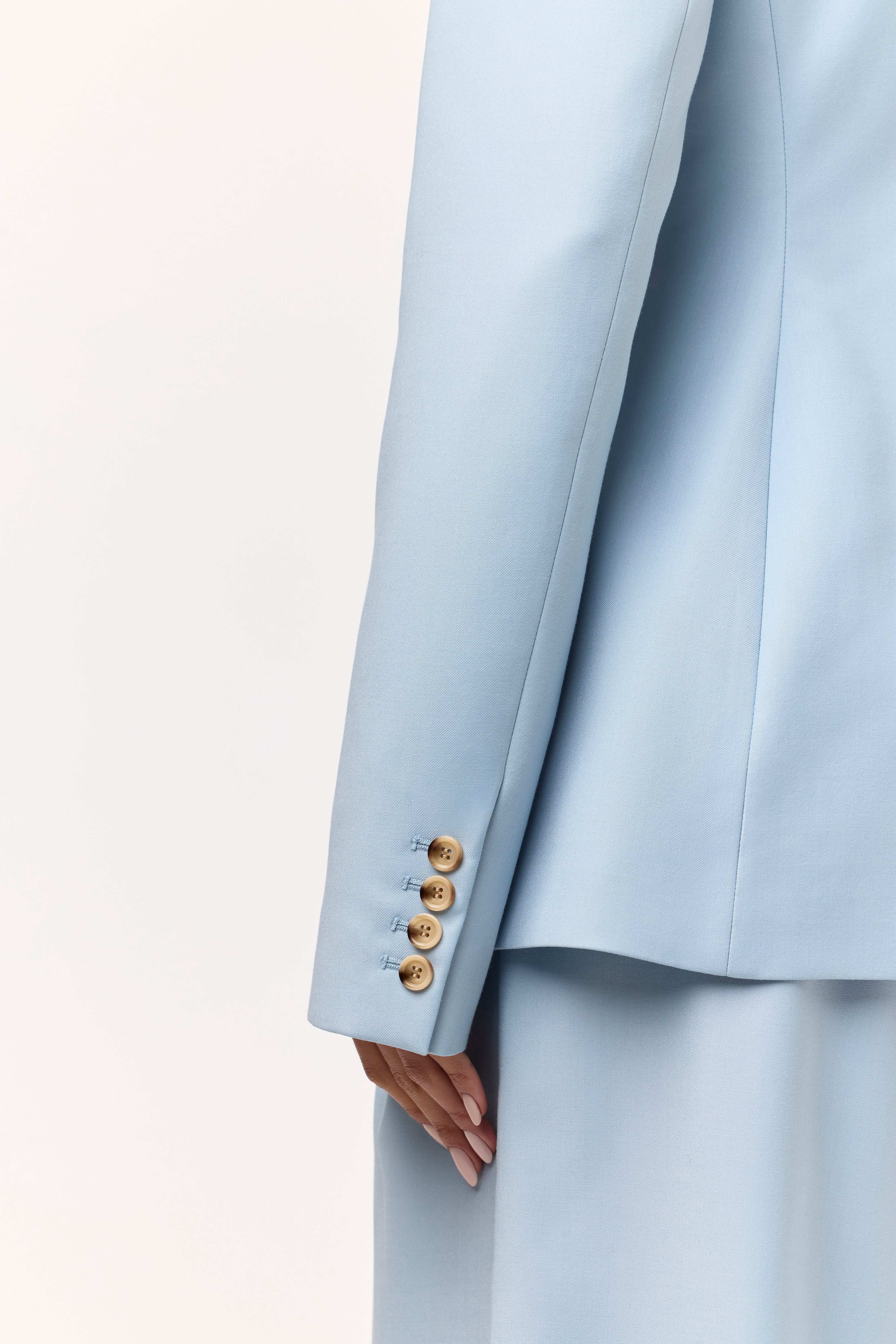 Power Shoulder Fitted Suit Blazer - Image 24