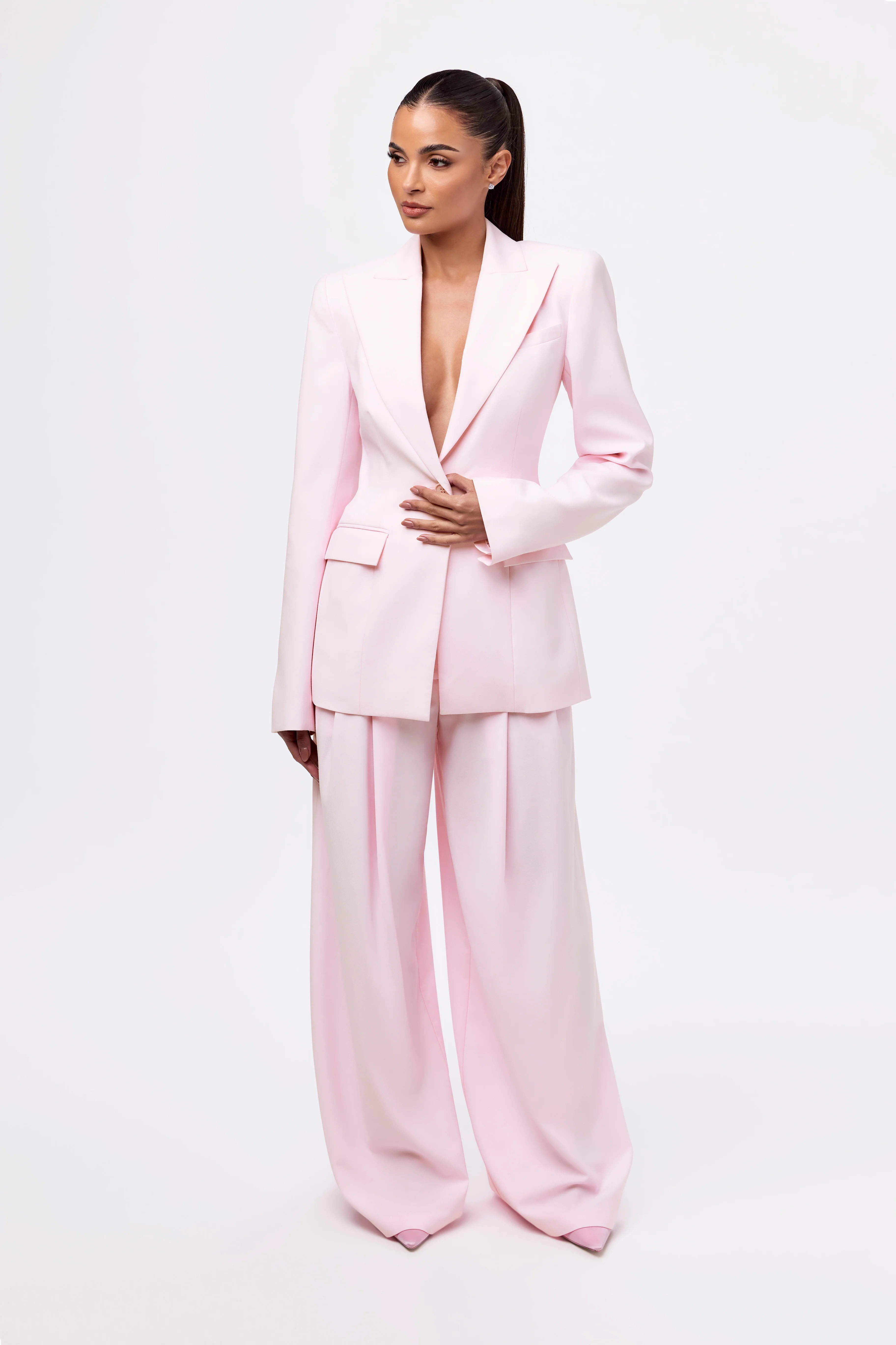 Power Shoulder Fitted Suit Blazer - Image 34