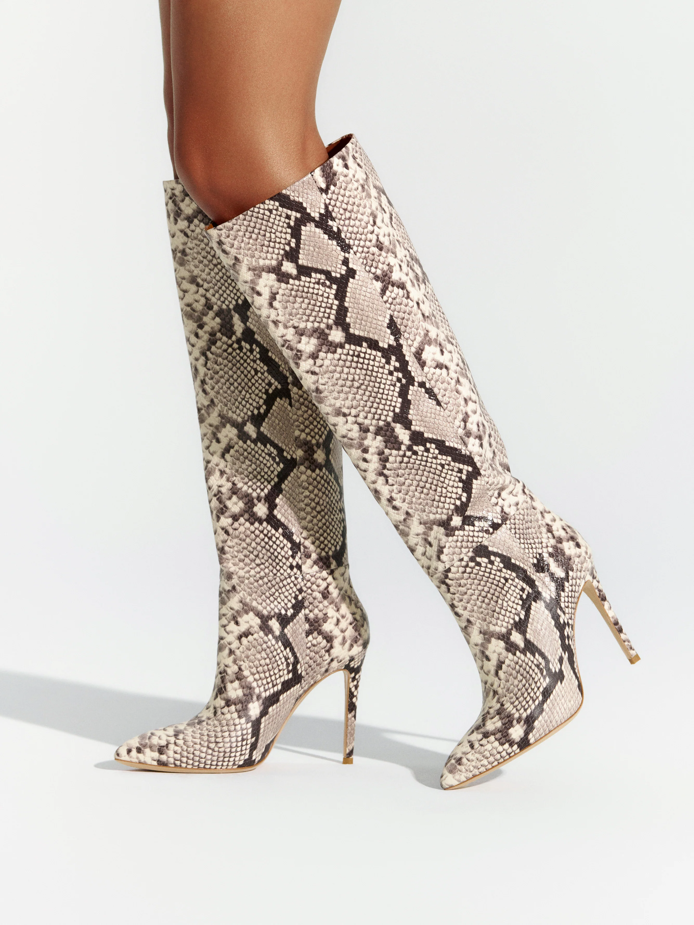 The Classic Boot - Image 8