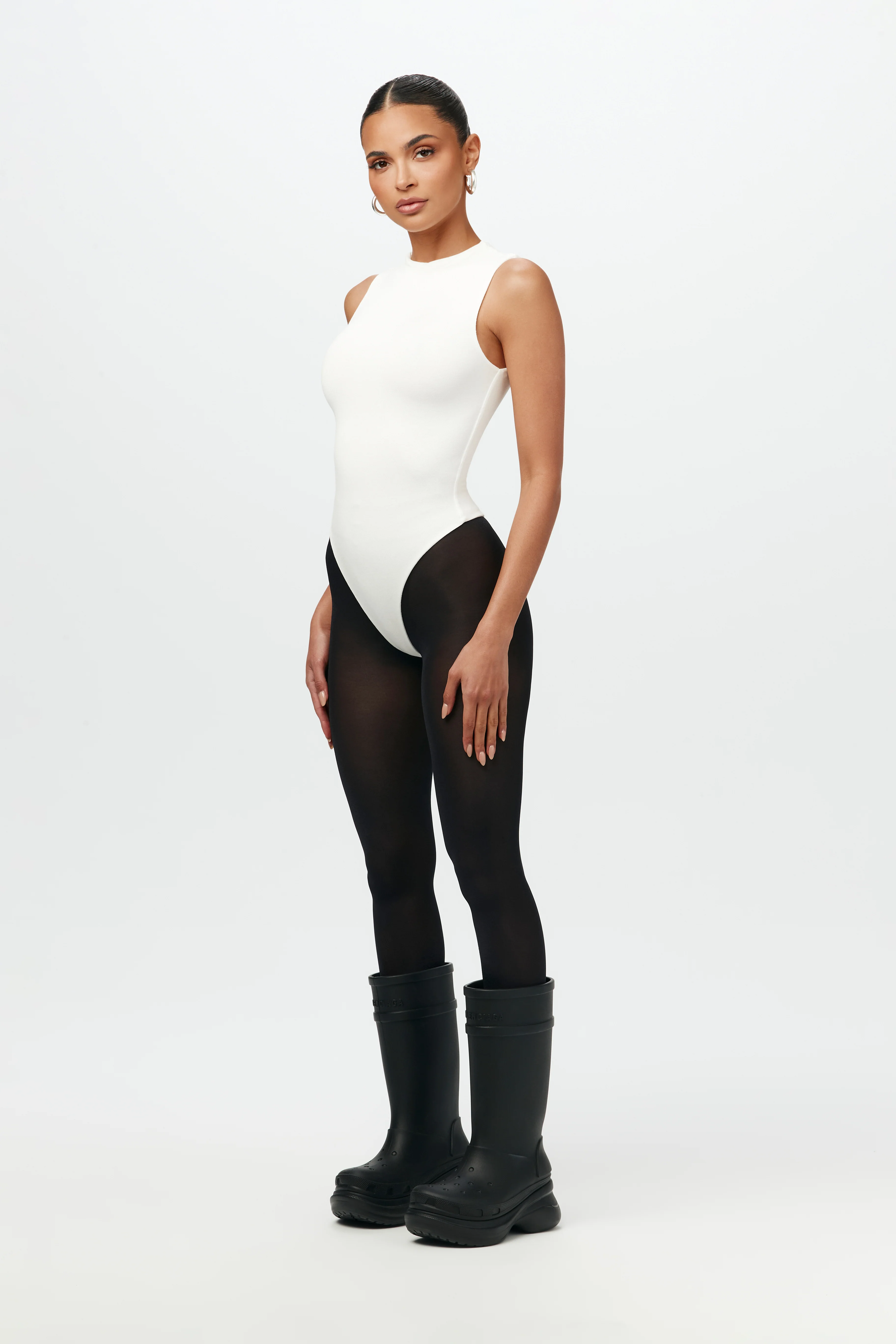 NW Sleeveless Sculpt Bodysuit - Image 10