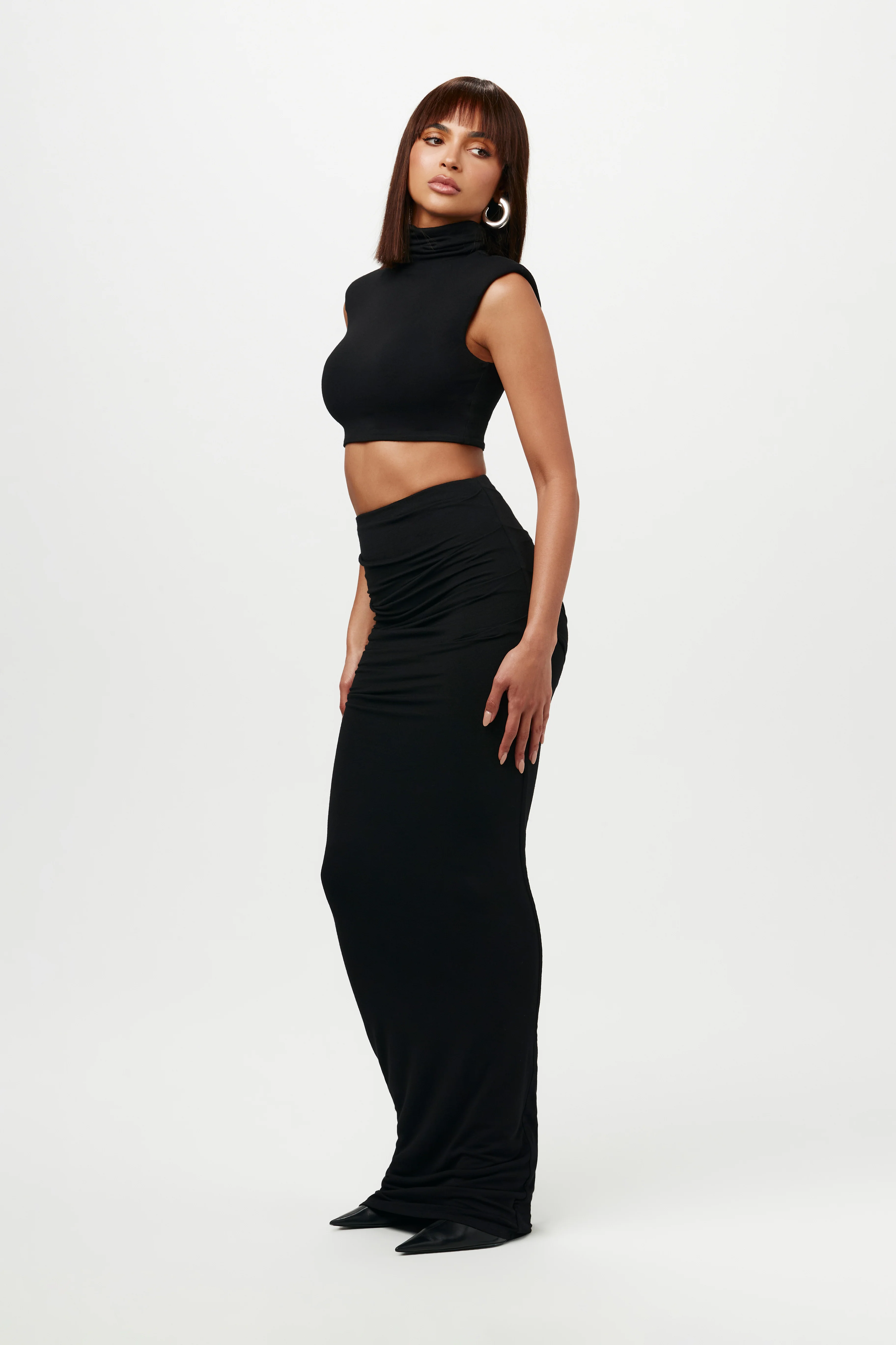 NW Turtleneck Sleeveless Crop Top - Image 11